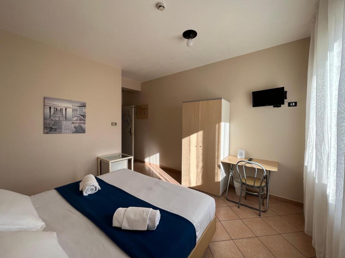 Bed and Breakfast Al Centro Verbania Esterno foto