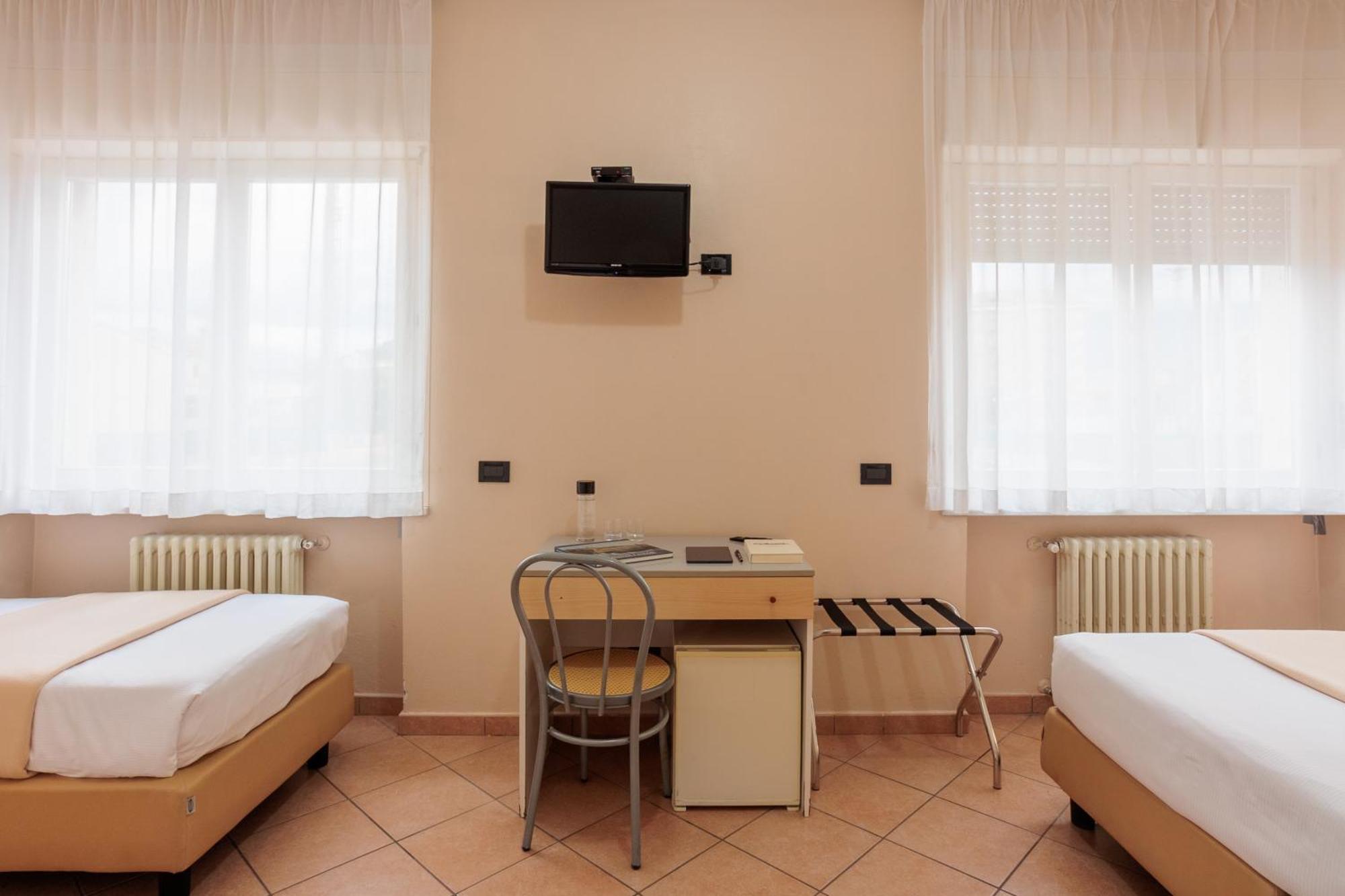 Bed and Breakfast Al Centro Verbania Esterno foto