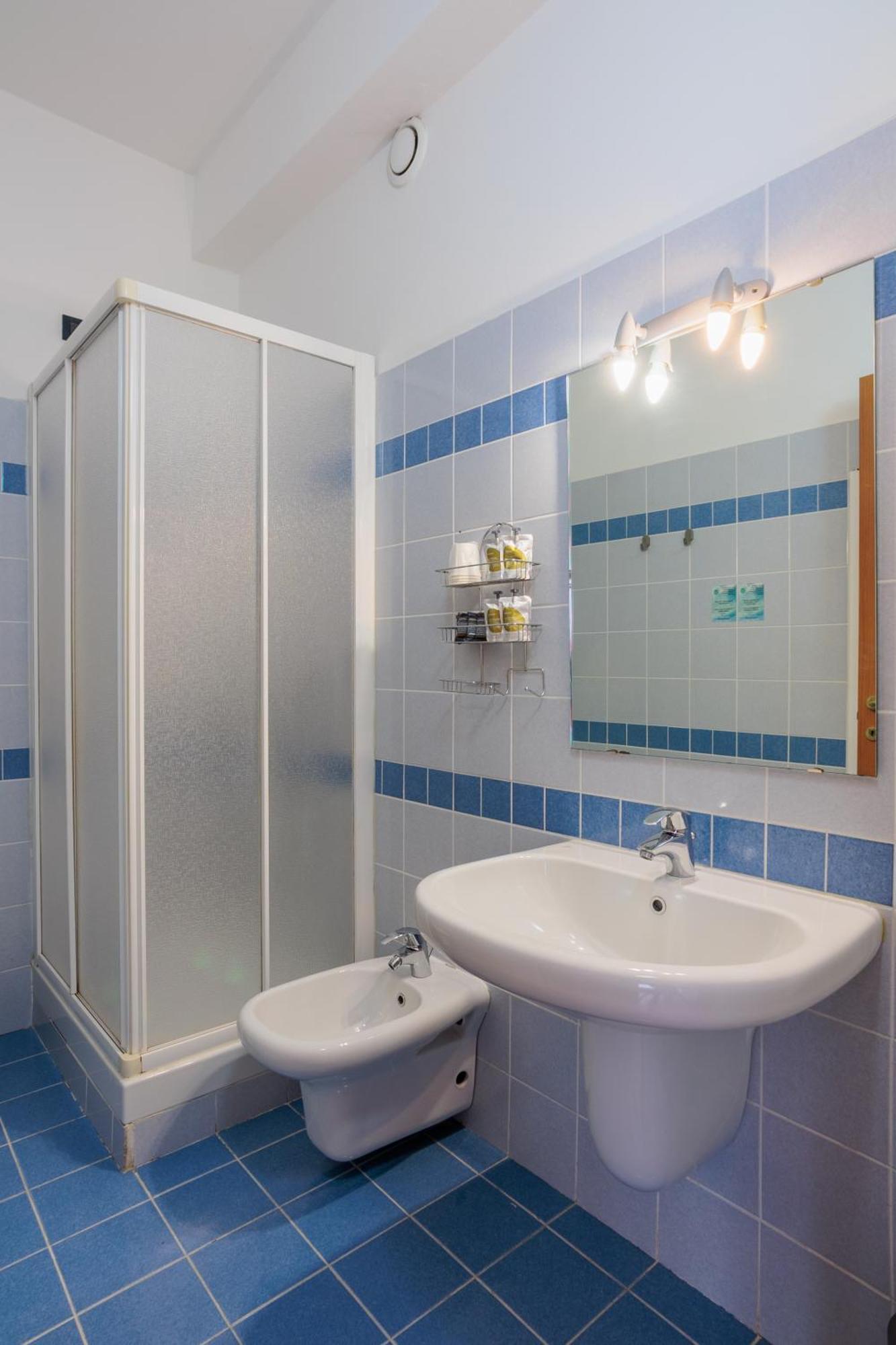 Bed and Breakfast Al Centro Verbania Esterno foto