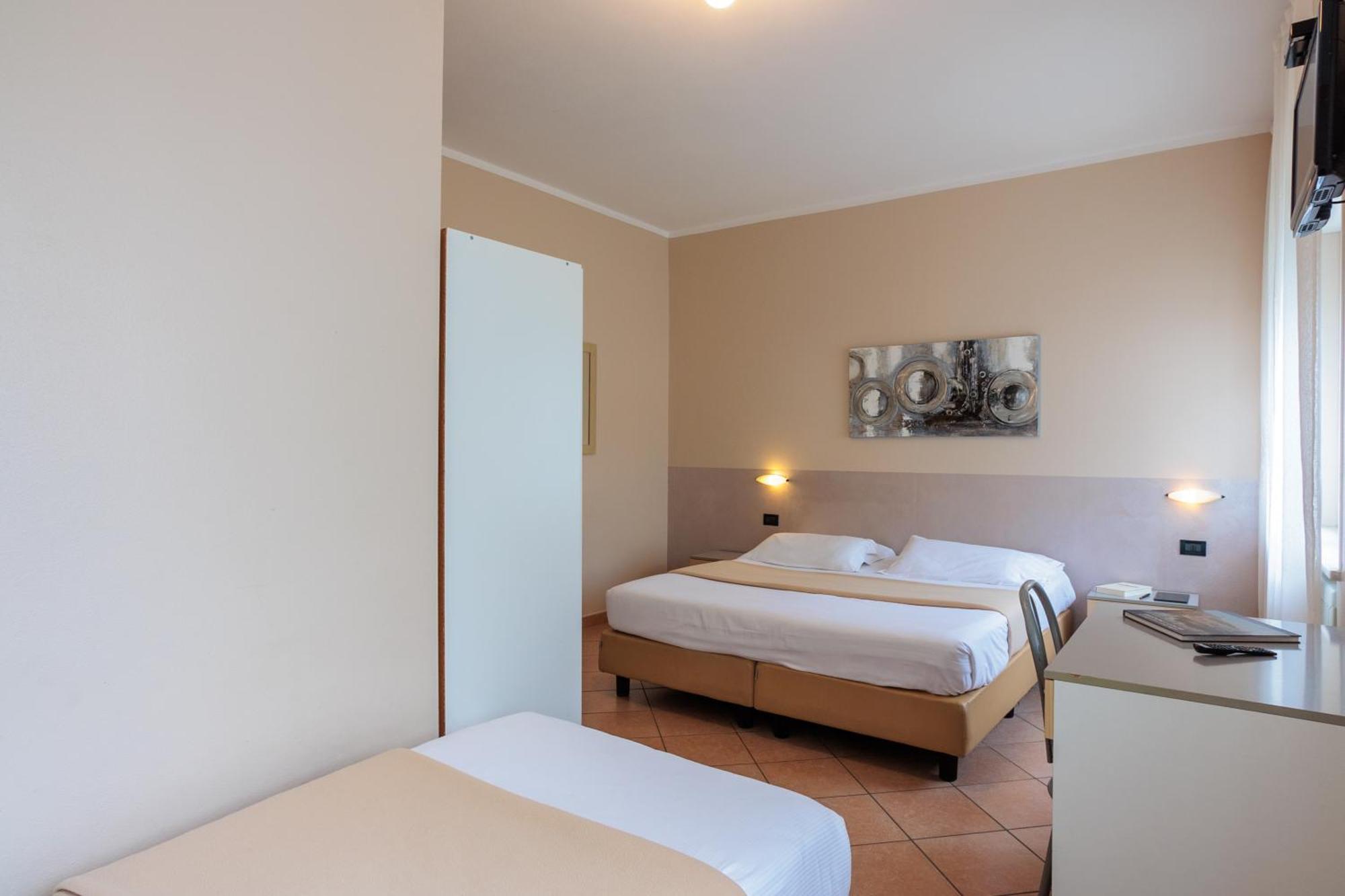 Bed and Breakfast Al Centro Verbania Esterno foto